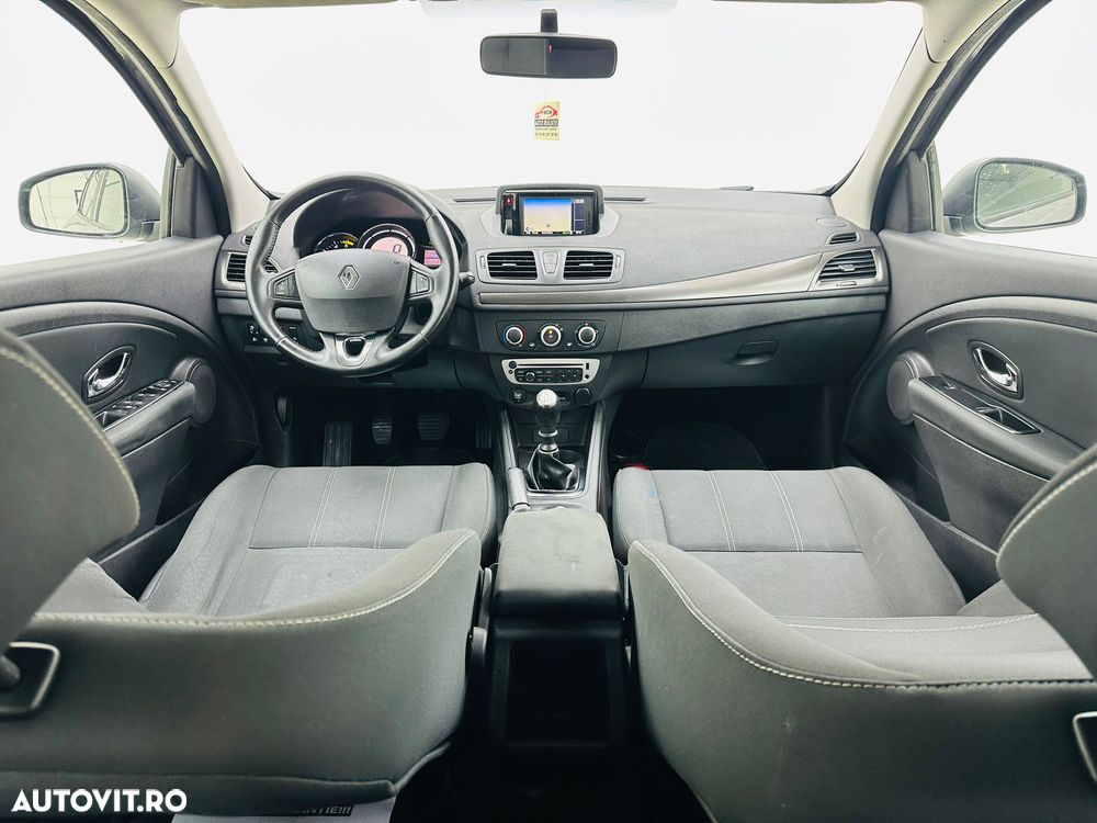 Renault Megane ENERGY dCi 110 Start & Stop Paris Business - 6