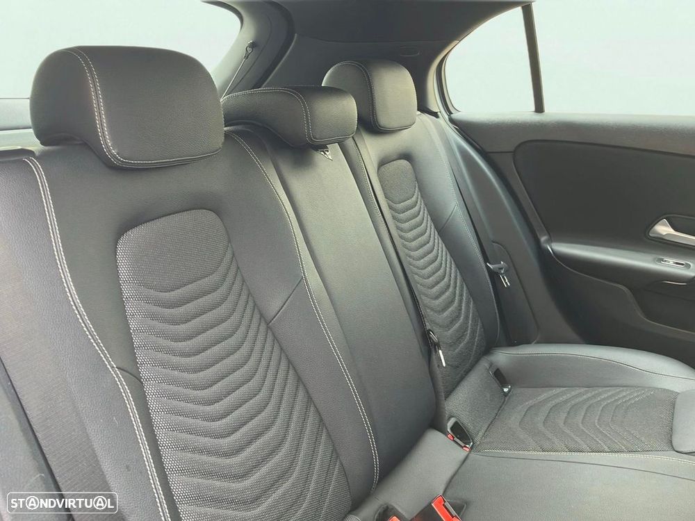 Mercedes-Benz A 180 d Style Plus Aut. - 17