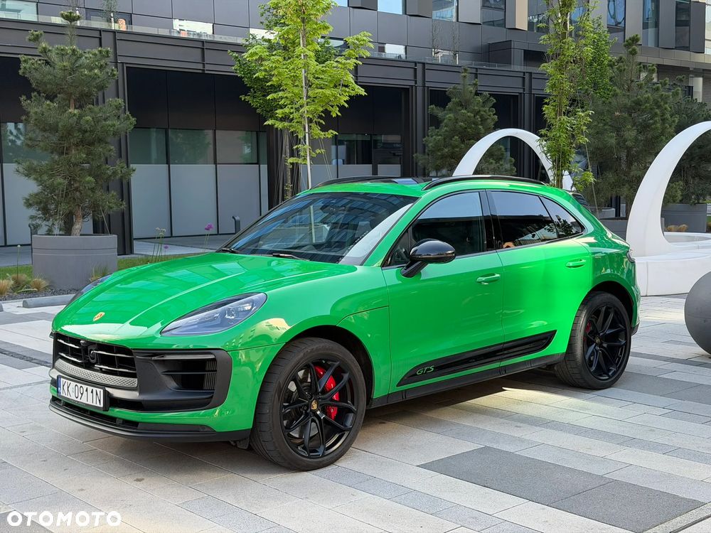 Porsche Macan - 1