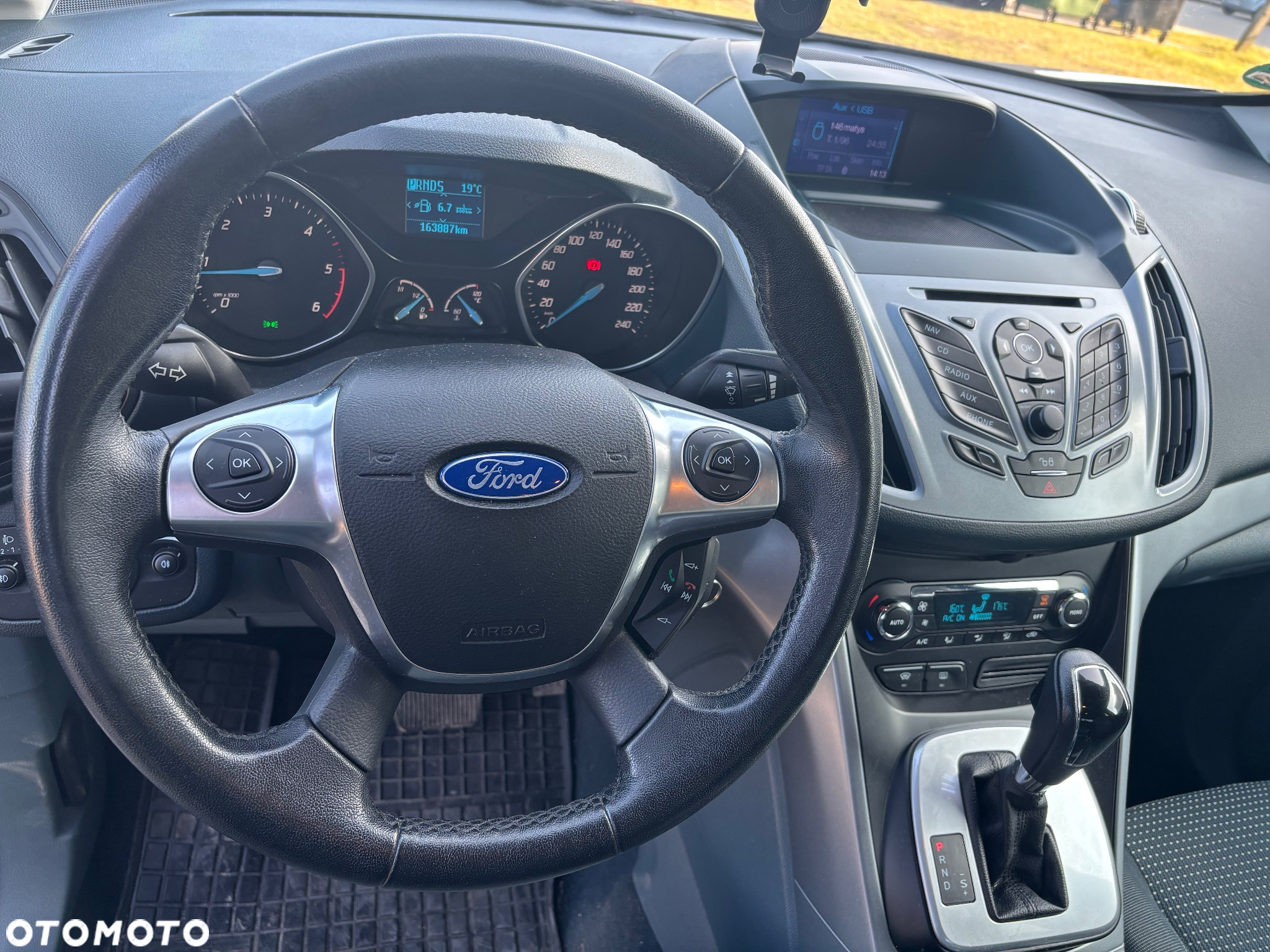 Ford Grand C-MAX - 20