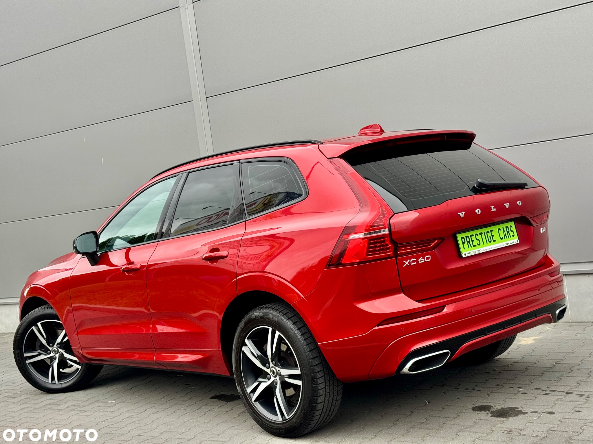 Volvo XC 60 D4 R-Design - 18