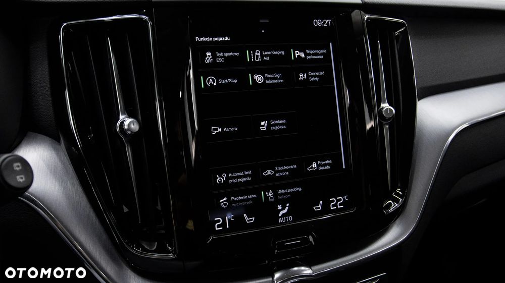 Volvo XC 60 B4 D AWD Momentum Pro - 29