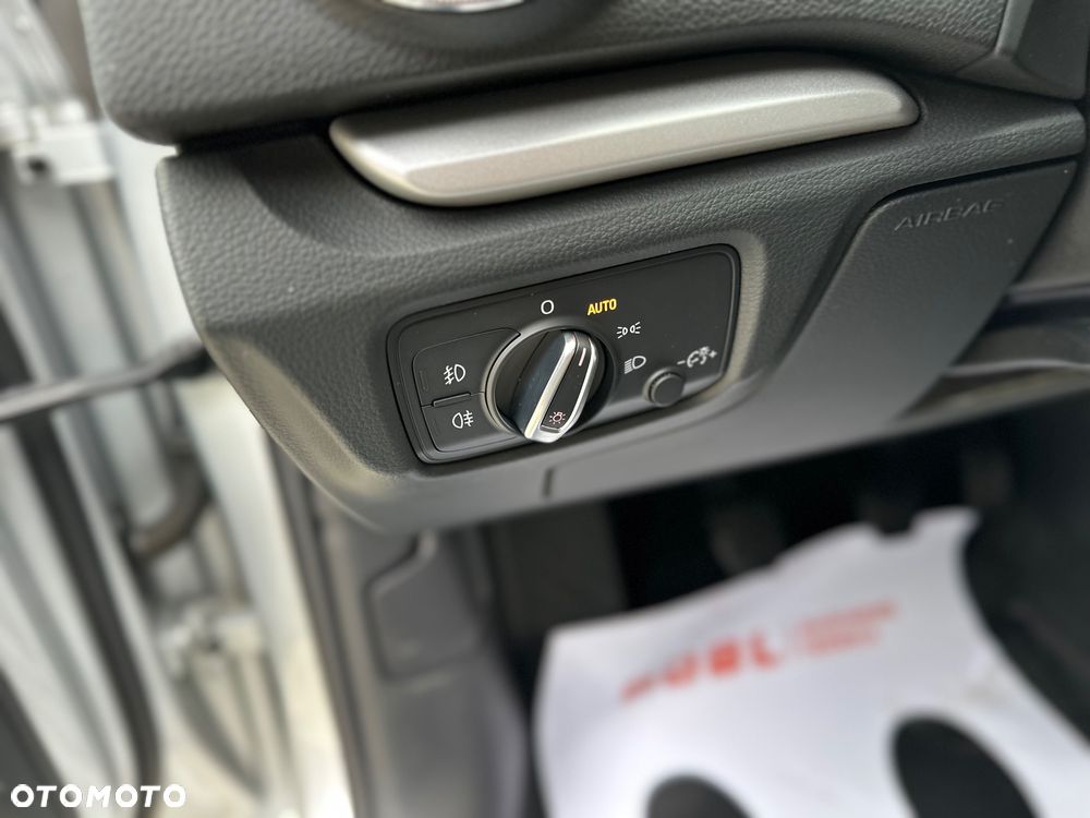 Audi A3 3-drzwiowe 1.4 TFSI S line Sportpaket - 30