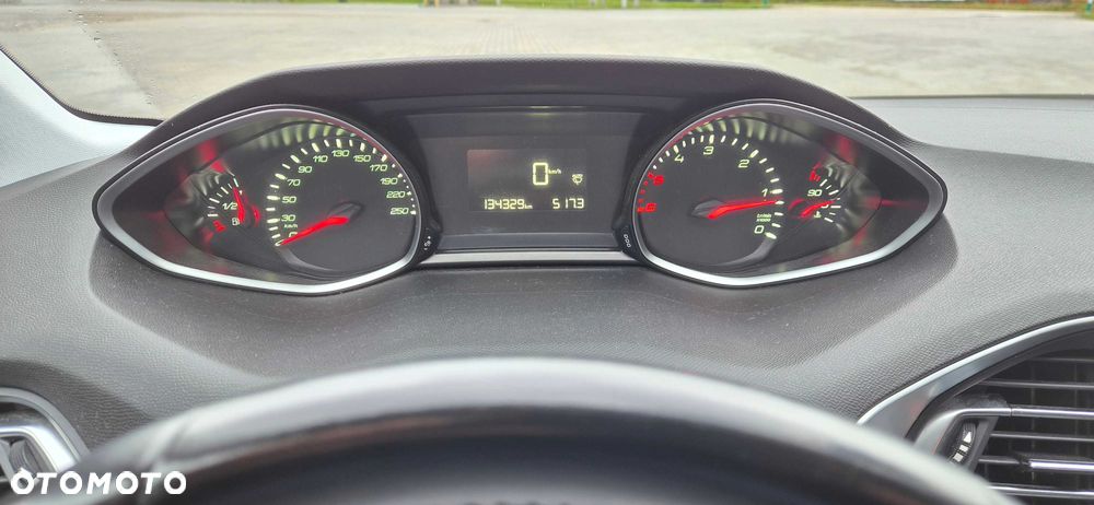 Peugeot 308 - 5