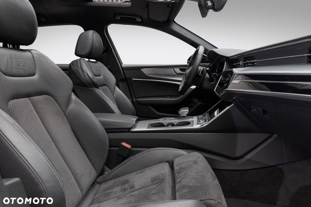 Audi A6 Avant e-tron - 36