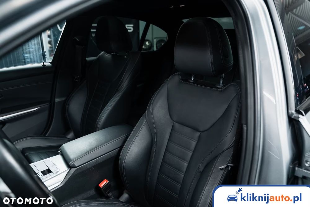 BMW Seria 3 330i xDrive sport - 5