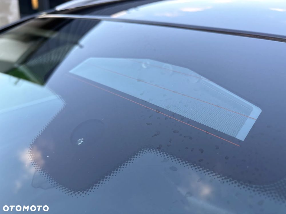 BMW Seria 5 520d Touring Luxury Line - 35