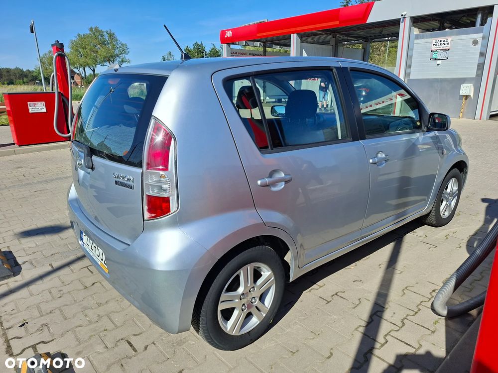Daihatsu Sirion 1.3 - 5