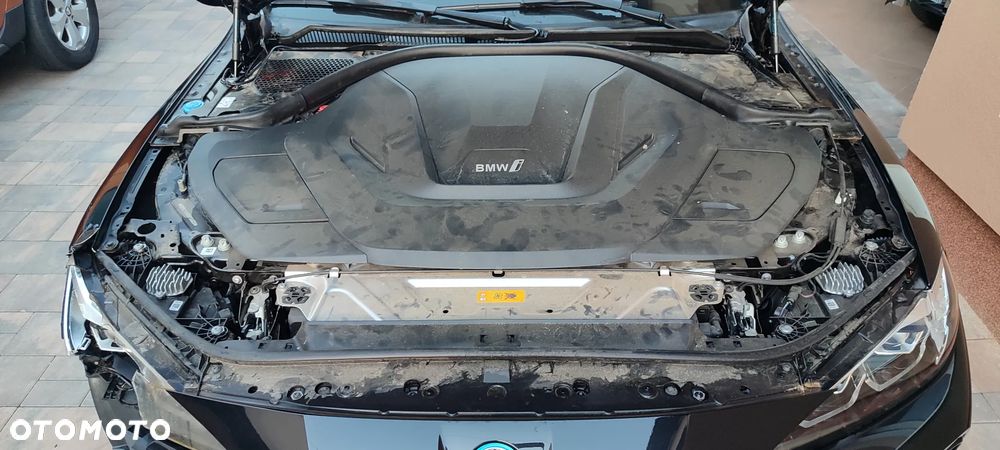 BMW i4 - 38