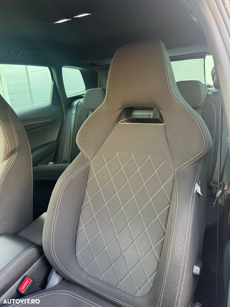 Skoda Karoq 2.0 TDI SCR 4x4 DSG Sportline - 32