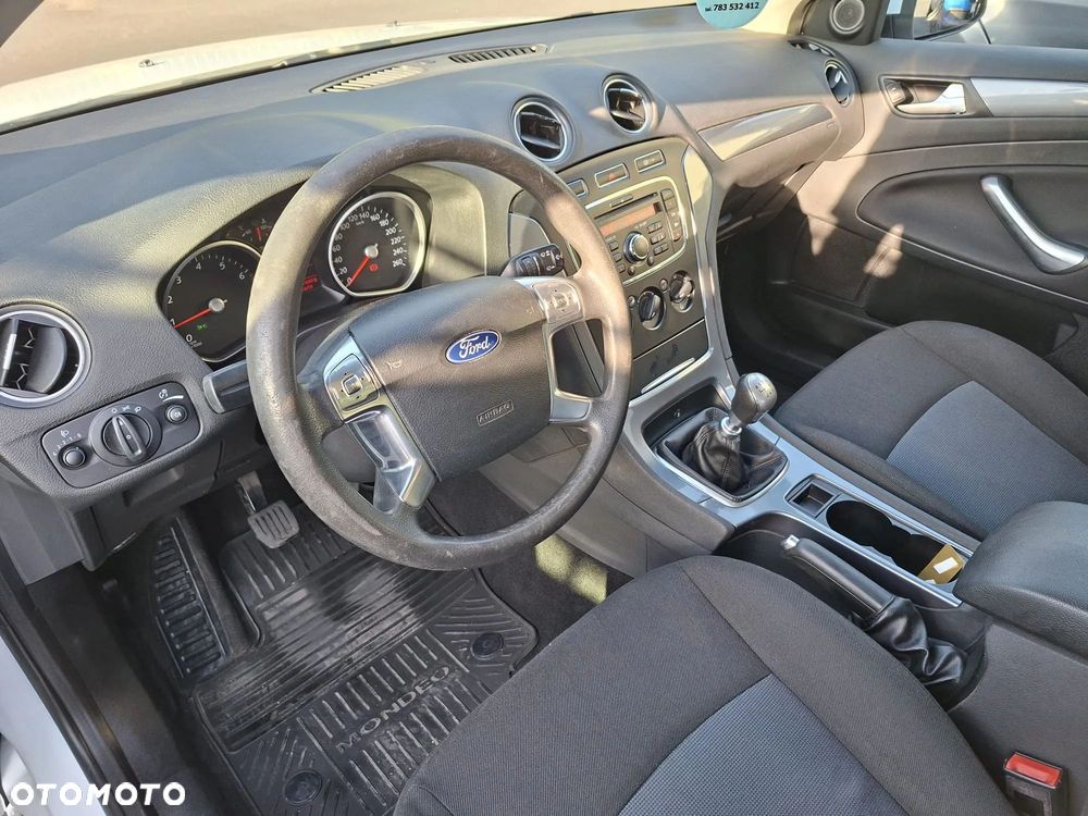 Ford Mondeo 1.6 T Ambiente - 1