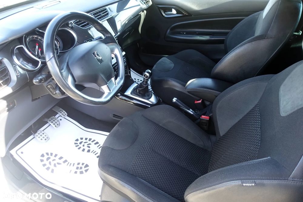 Citroën DS3 e-HDi 115 FAP SportChic - 11