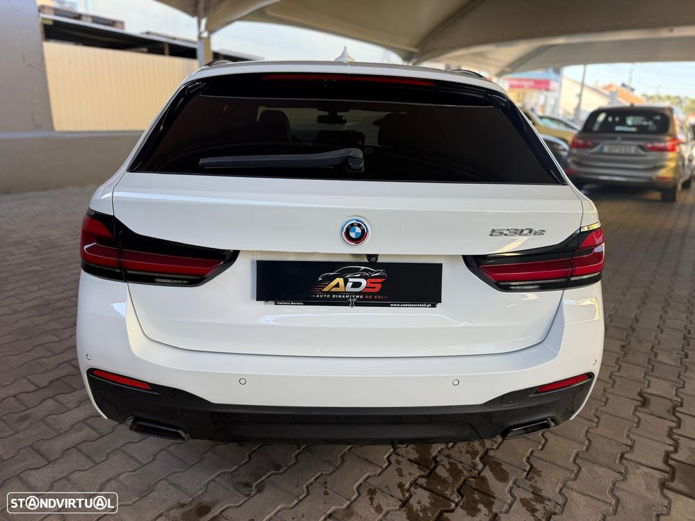 BMW 530 e Pack Desportivo M - 11