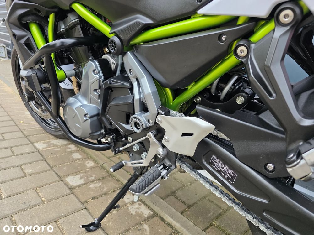 Kawasaki Z 650 - 10
