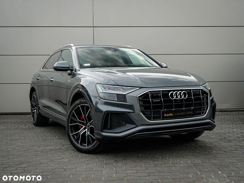 Audi Q8 - 1