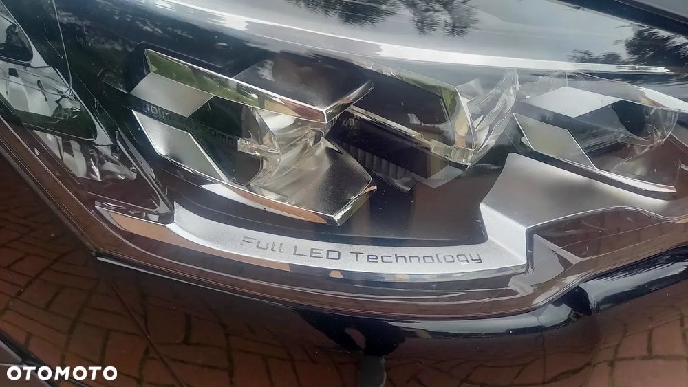 Peugeot 508 RXH Hybrid4 - 11