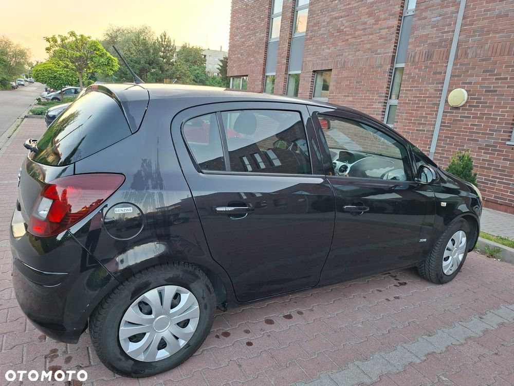 Opel Corsa 1.4 16V Sport - 11