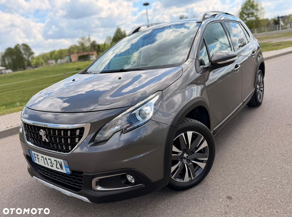 Peugeot 2008 1.2 Pure Tech Style S&S EAT6 - 1