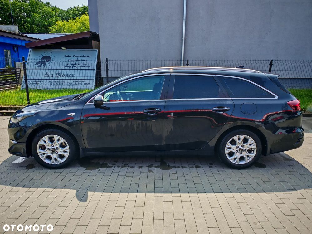 Kia Ceed 1.5 T-GDI M - 10