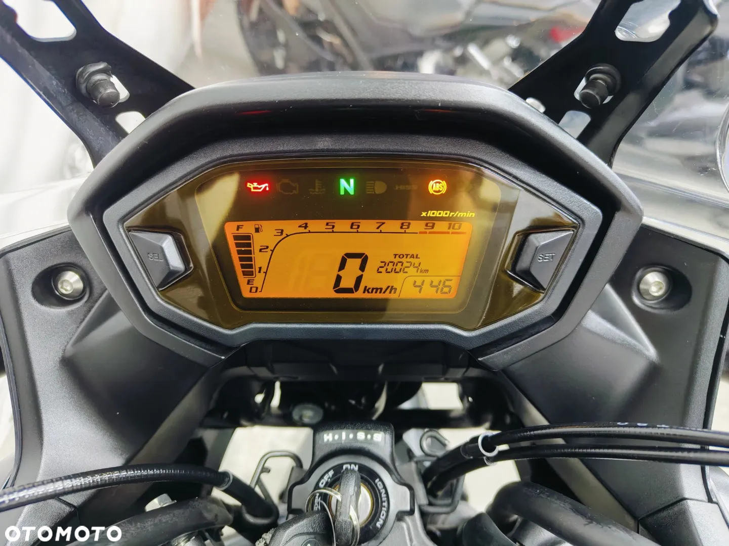 Honda CB - 16