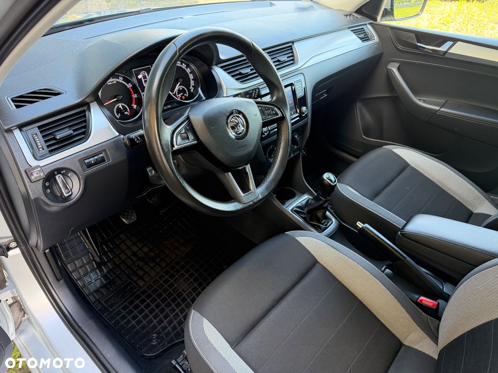 Skoda RAPID 1.0 TSI Ambition - 18