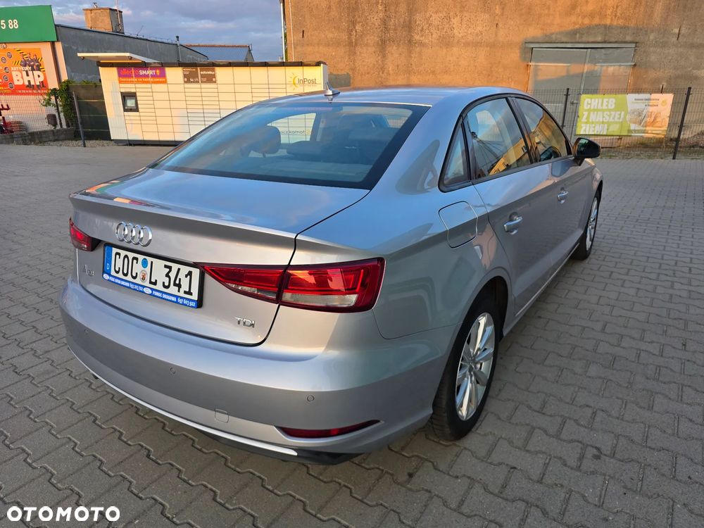 Audi A3 Limousine 1.6 TDI design - 8