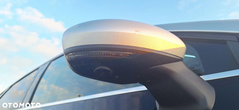 Renault Captur 1.3 TCe Intens EDC - 18