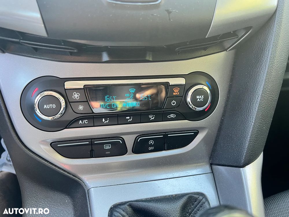Ford Focus - 9