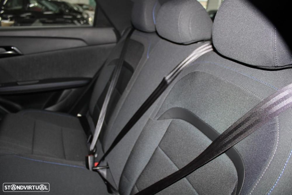 MG MG4 51 kWh Standard - 14