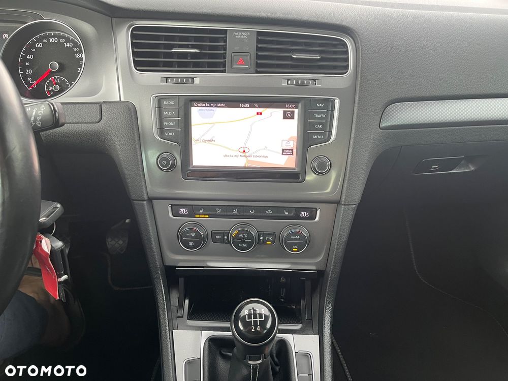 Volkswagen Golf 1.6 TDI BlueMotion Technology Lounge - 15