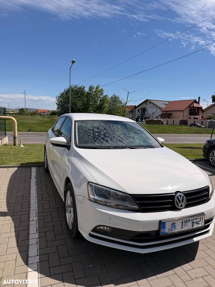 Volkswagen Jetta 1.2 TSI Trendline - 3