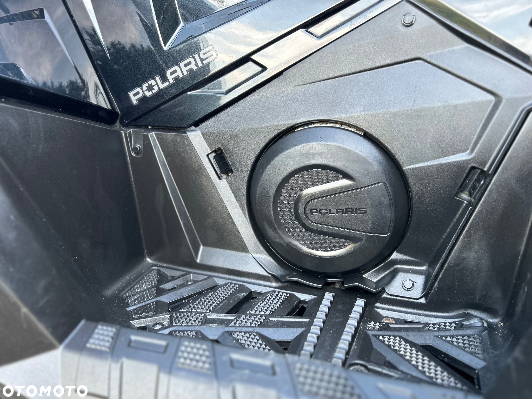 Polaris Sportsman - 14