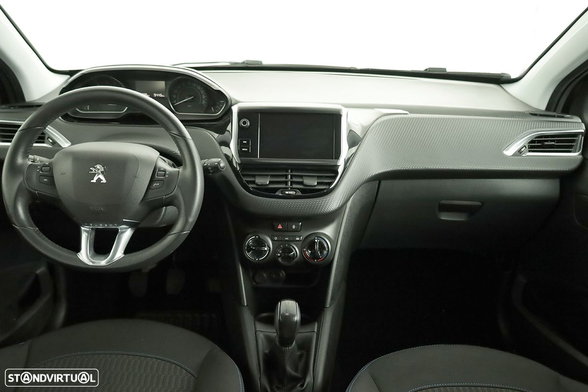 Peugeot 208 1.2 PureTech Signature - 8