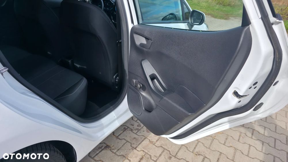 Ford Fiesta 1.1 Connected ASS - 12
