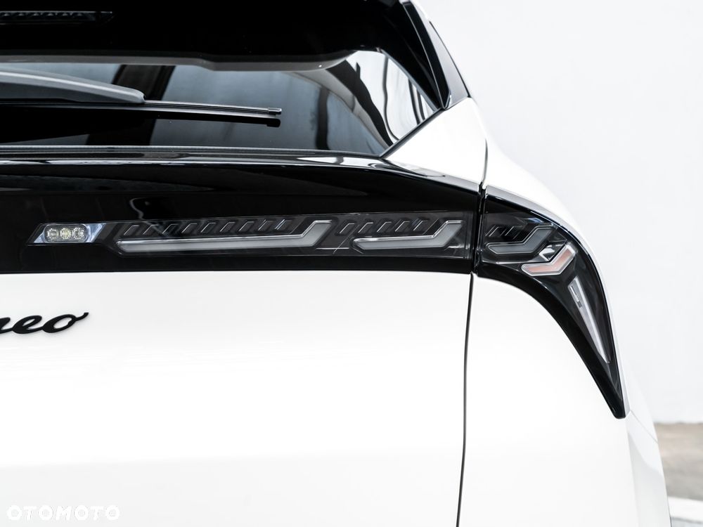 Alfa Romeo Junior ver-1-2-mhev-ibrida-q4-edct - 6