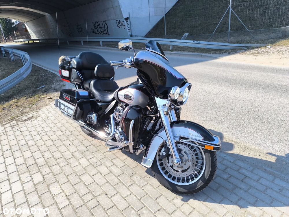 Harley-Davidson FLHTCU Ultra - 16