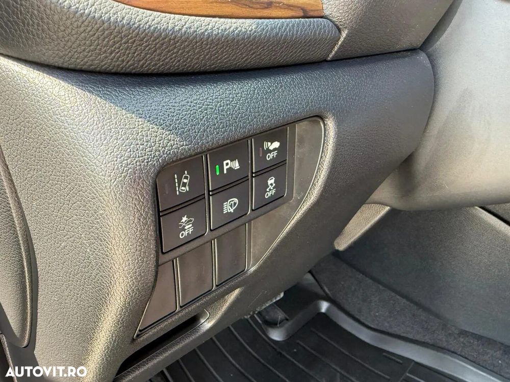 Honda CR-V - 24