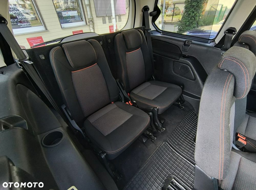 Ford Galaxy 2.0 TDCi Platinium X (Titanium) MPS6 - 19