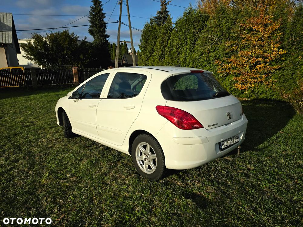 Peugeot 308 1.6 HDi Presence - 5