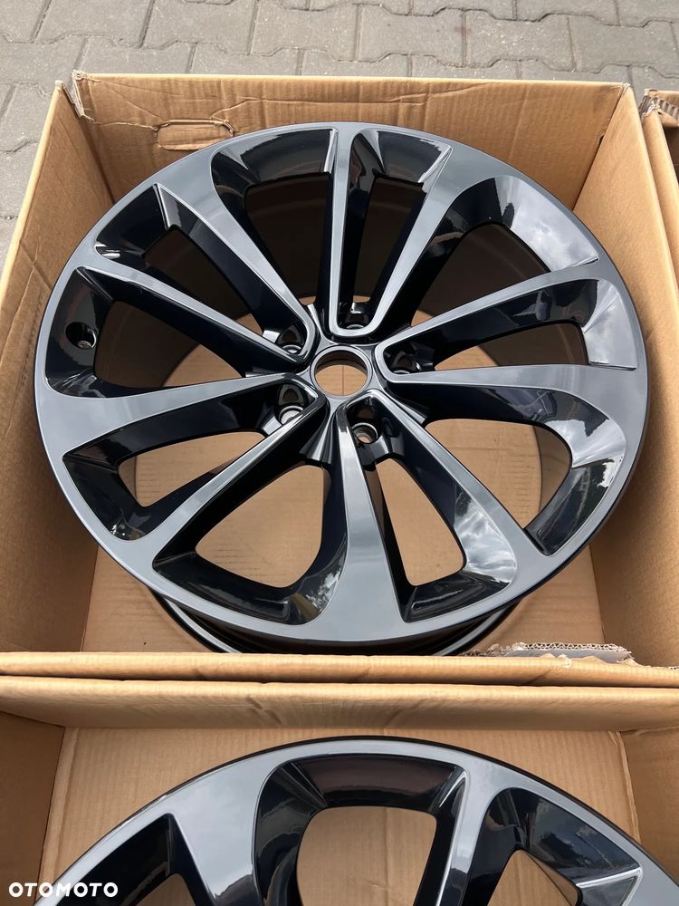Nowe felgi Bentley Bentayga 21'' - 6