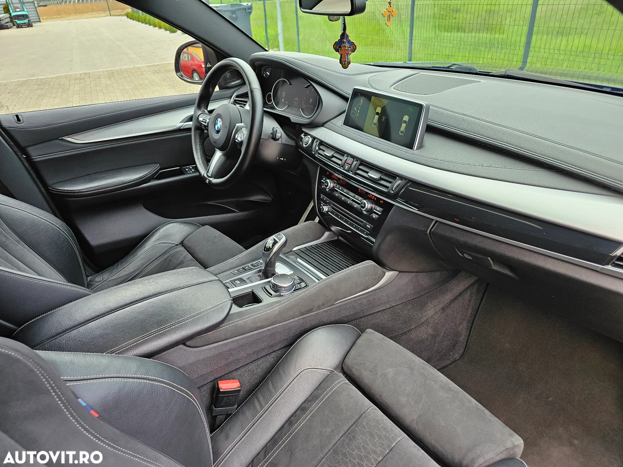 BMW X6 M M50d - 9