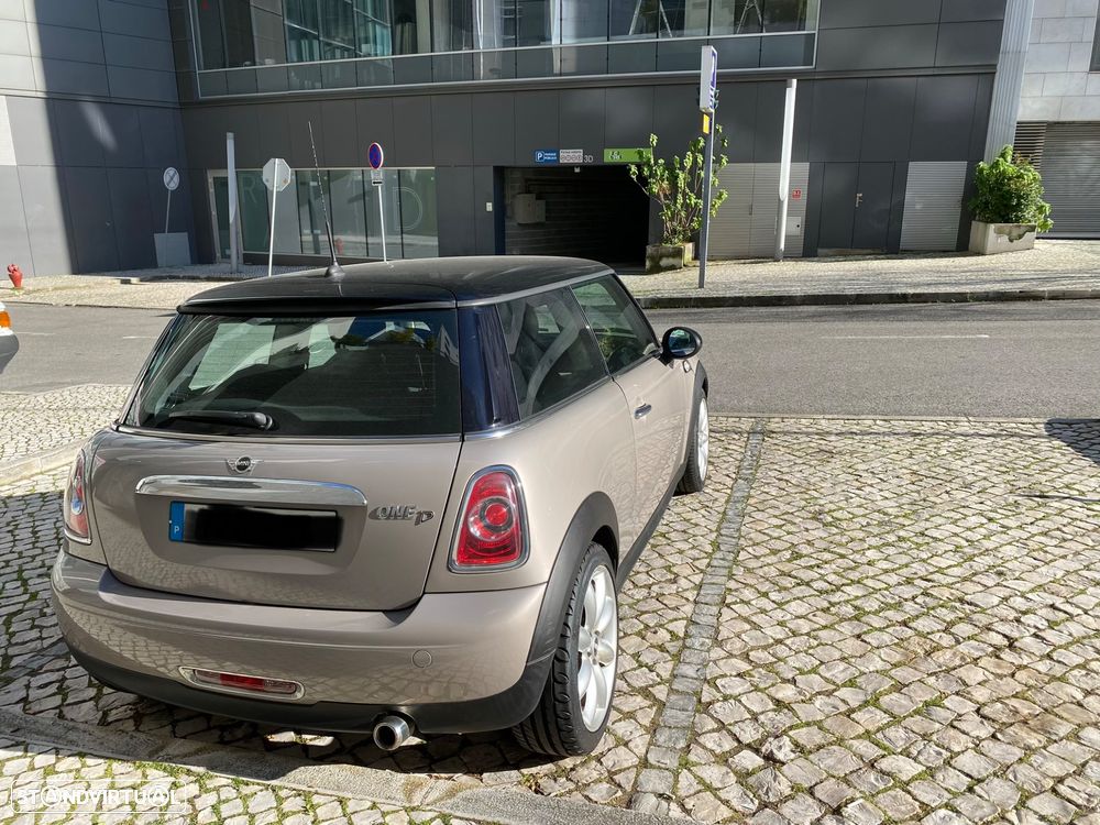 MINI 3 Portas One D - 7