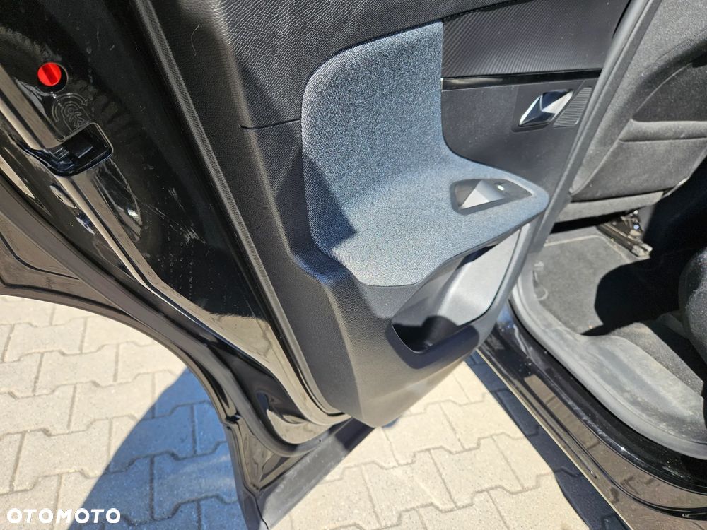 Peugeot 3008 1.5 BlueHDi Allure S&S EAT8 - 13