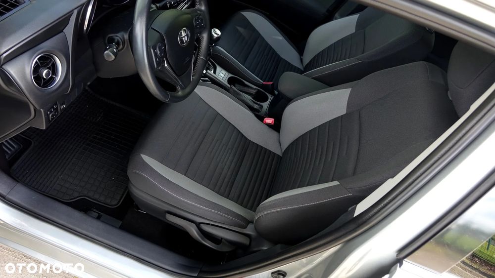 Toyota Auris - 4