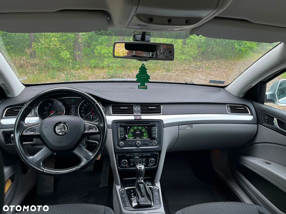 Skoda Superb 1.8 TSI Active DSG - 5