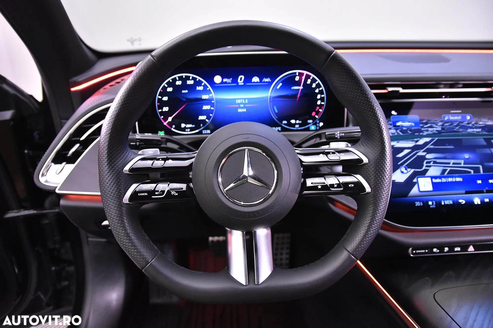 Mercedes-Benz E 300e 9G-TRONIC Edition AMG Line - 16
