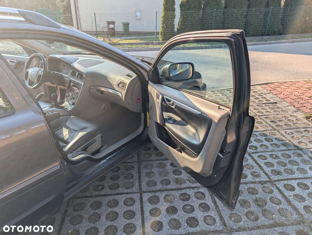 Volvo XC 70 2.4D5 AWD Summum - 15