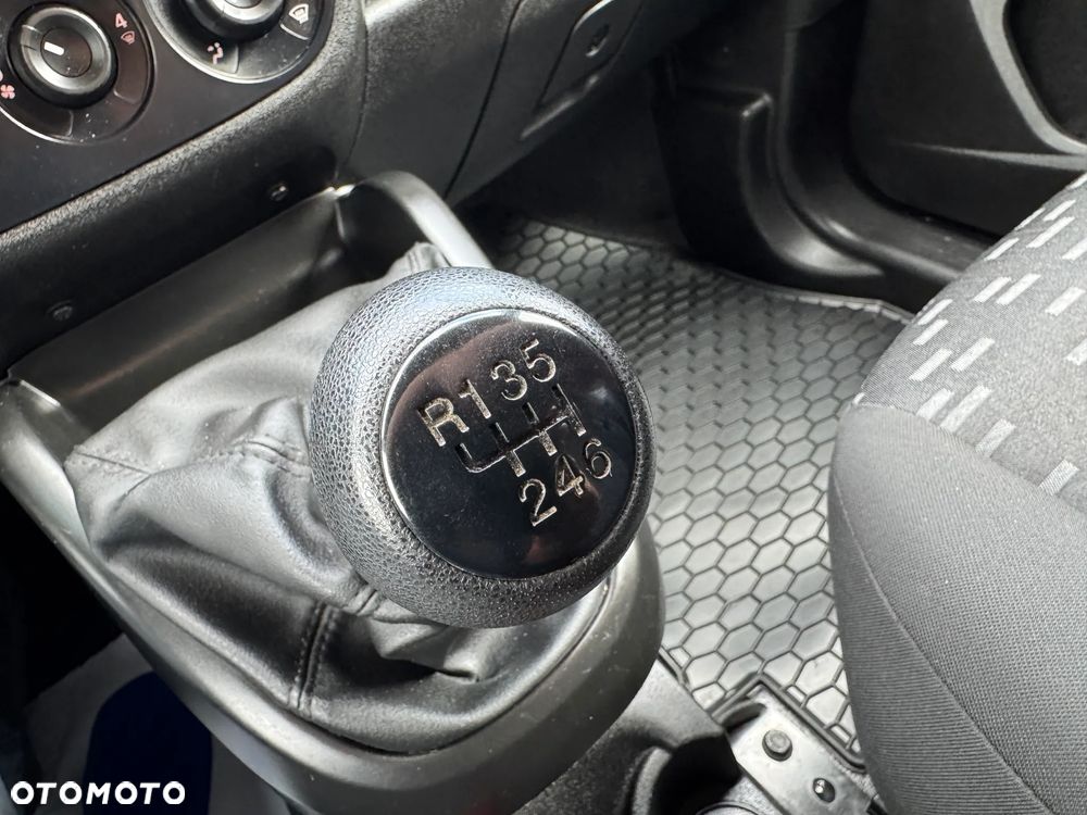 Opel Combo-D-VAN - 18