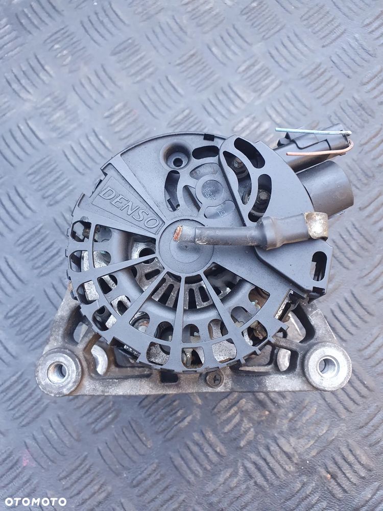 Alternator Citroen C4 1.4 9649611880  C8+ - 3