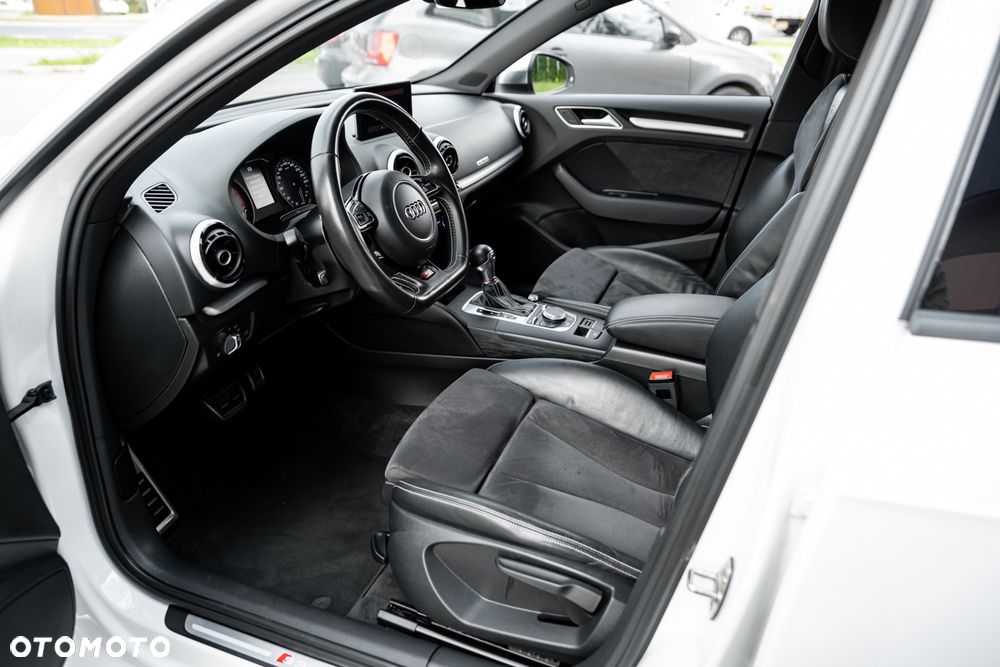 Audi S3 Sportback S tronic - 18